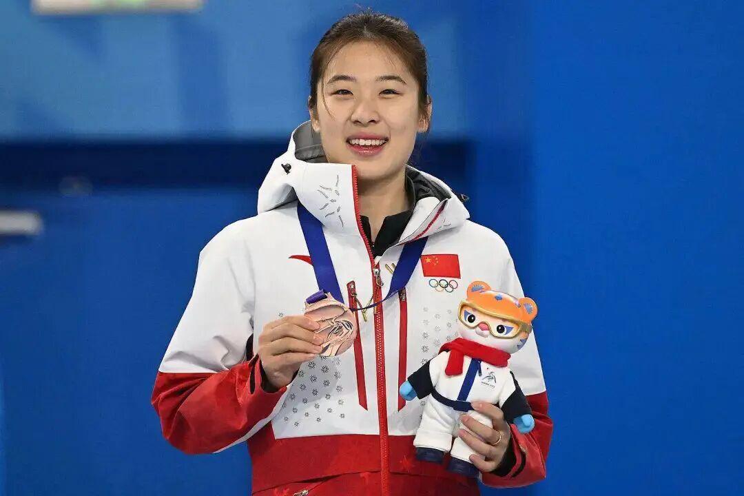 九游(中国)-2026米兰冬奥会即将开幕,宁忠岩、张楚桐担任中国体育代表团旗手