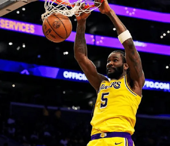 九游体育可靠吗-顿宝又来了,最近三场比赛艾顿场均只有8分2.7篮板!